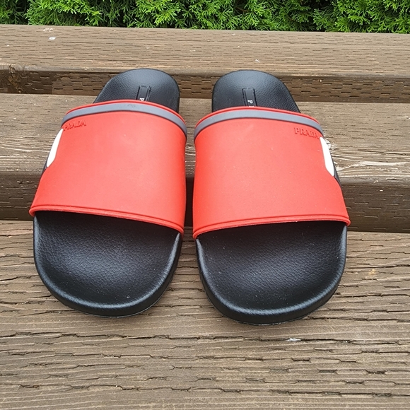 Prada Slides Men's Size 7 US 8 Made in Italy 🇮🇹 Near NEW condition! - Picture 7 of 9